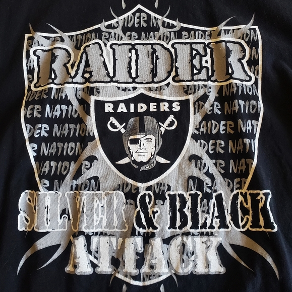 ‼️SOLD‼️ Vintage EUC Raider Nation Men's T-shirt - Picture 2 of 5